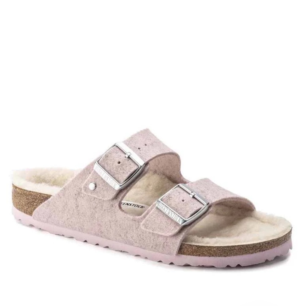 Birkenstock Arizona Rivet Sandal in Soft Pink